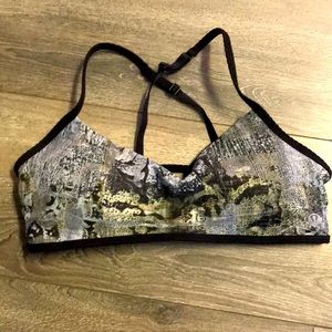 Lulu lemon sports bra